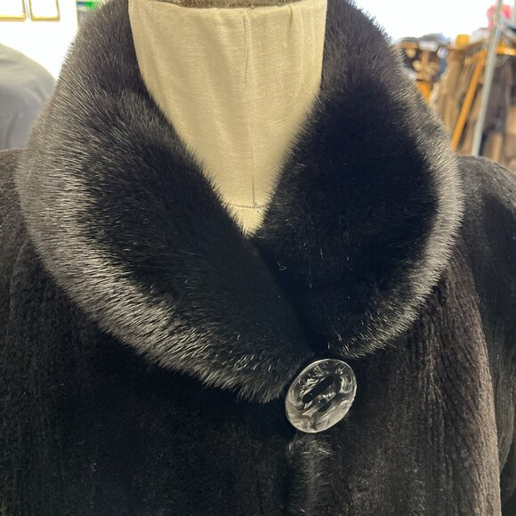 BLACK DYED SHEARED MINK STROLLER W/LONGHAIRED MINK COLLAR & CUFFS - SZ 12 - MINT - Picture 4 of 5